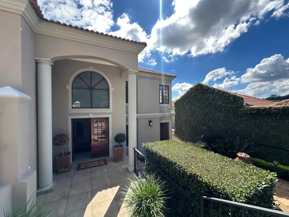 House to rent in Waterkloof Ridge - PTL1751567