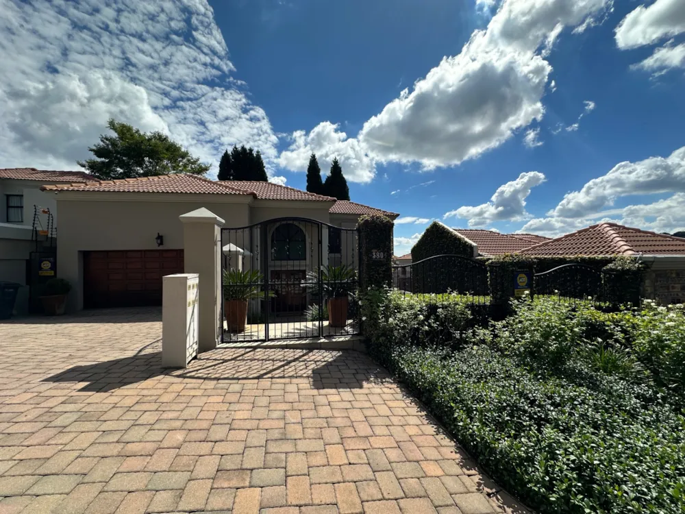 House to rent in Waterkloof Ridge - PTL1751567