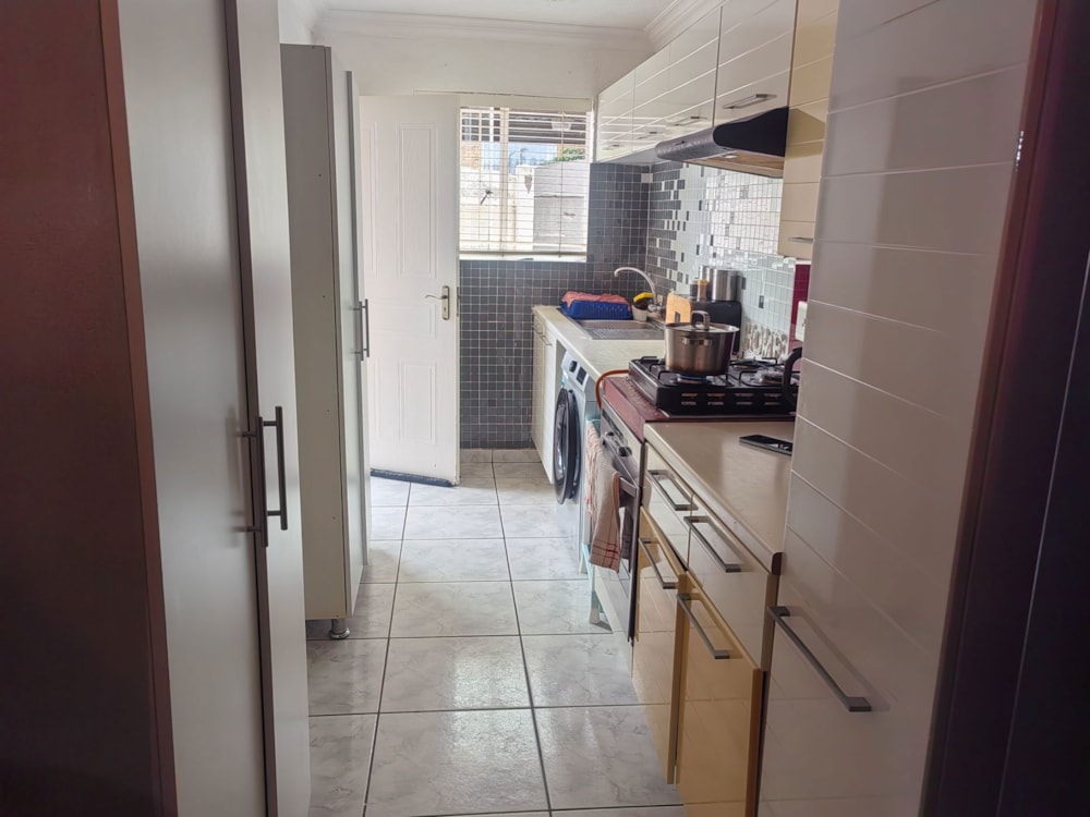 Apartment for sale in Birch Acres - KTP1737987