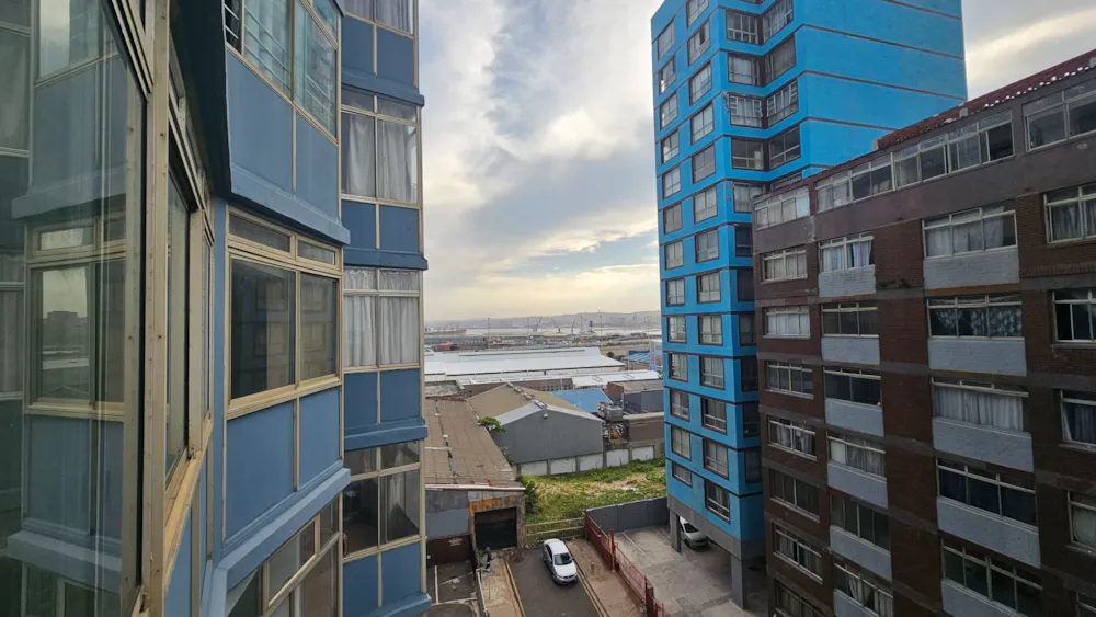 Apartment for sale in South Beach Durban - 1DA1715488 Apartment for sale in South Beach Durban - 1DA1715488