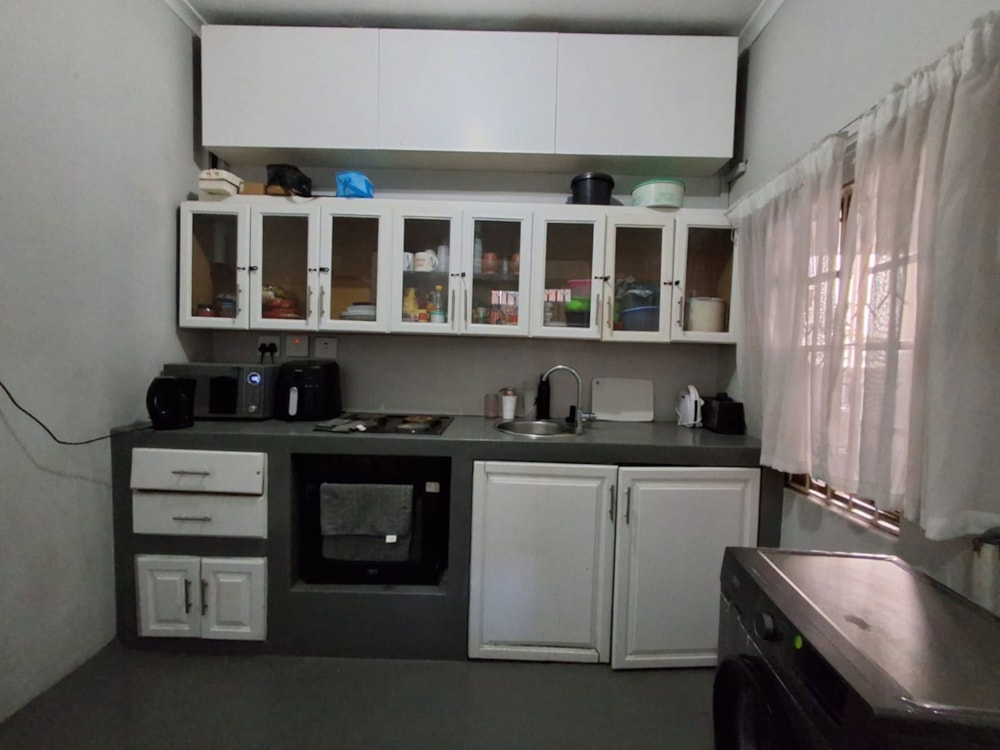 Apartment for sale in Bulwer, Durban - 1DA1738178