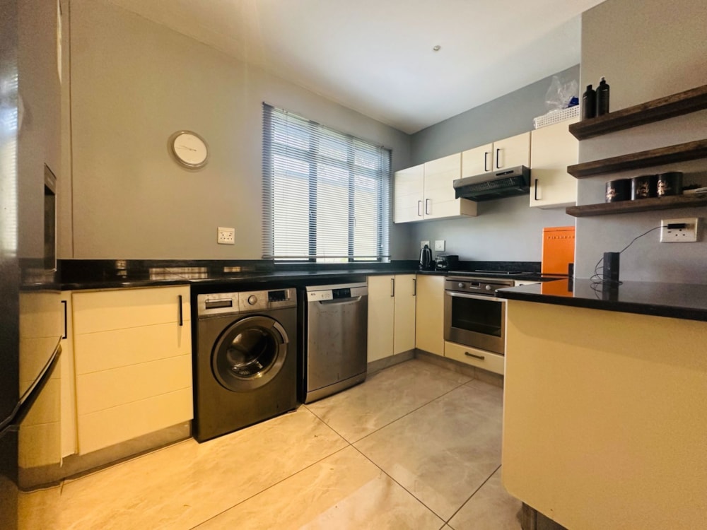 Security estate home to rent in Meer en See - 1RY1730946