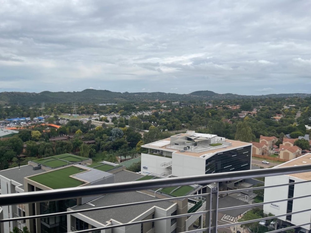Bachelor apartment for sale in Menlyn - PT1736769 Bachelor apartment for sale in Menlyn - PT1736769