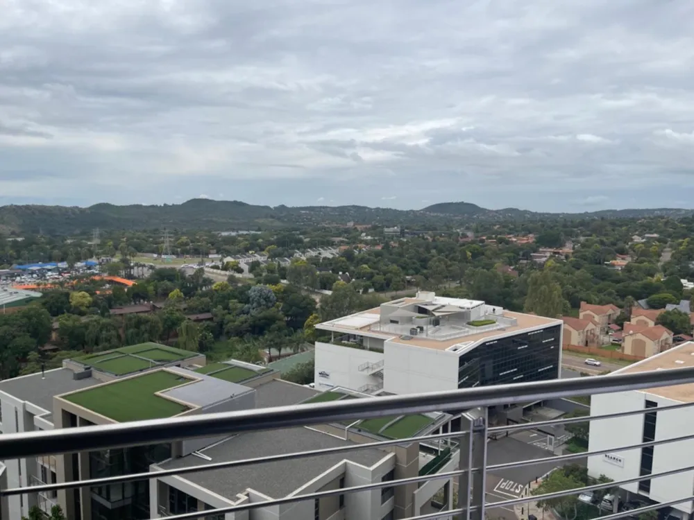 Bachelor apartment sold in Menlyn - PT1736769 Bachelor apartment sold in Menlyn - PT1736769