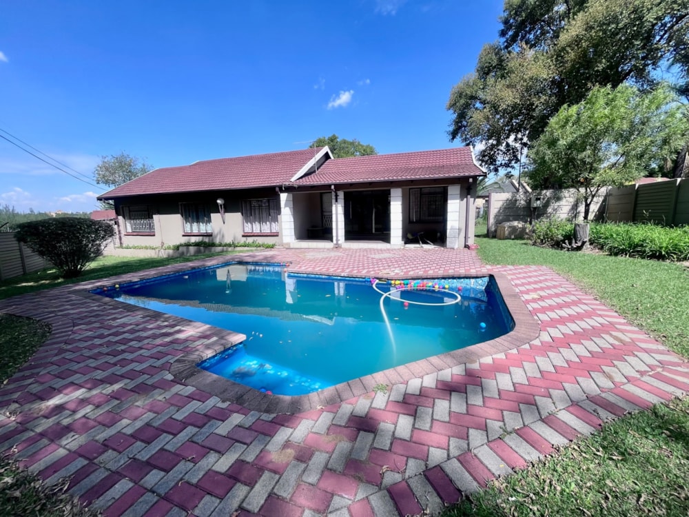 House for sale in Pioneer Park - 1NW1737023