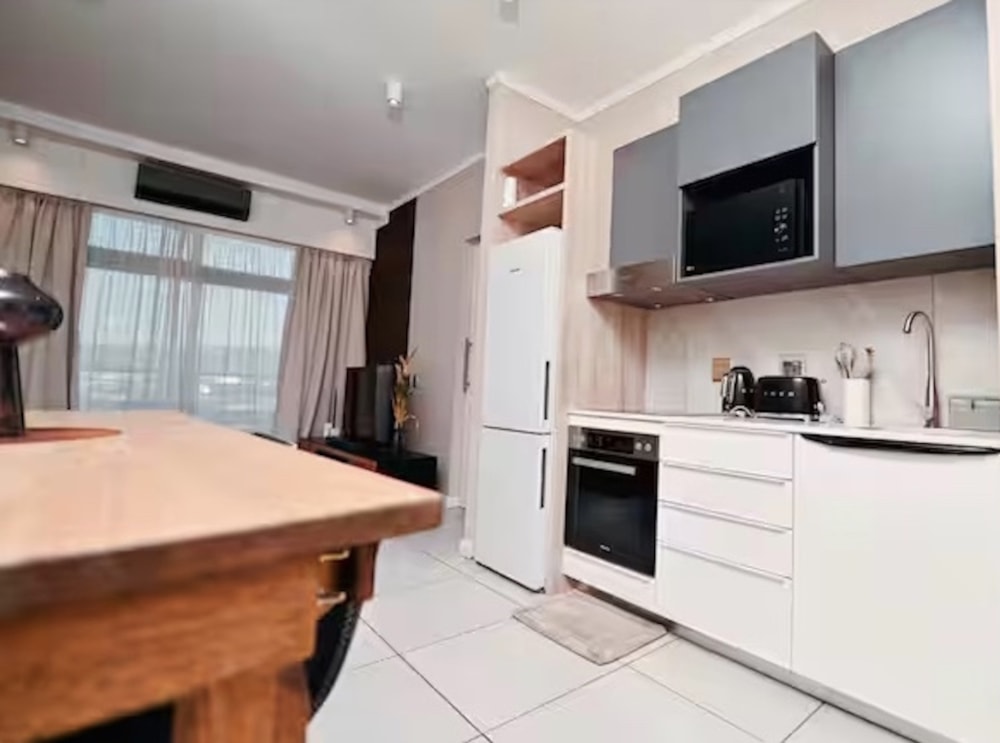 Apartment for sale in Menlyn - PT1736843 Apartment for sale in Menlyn - PT1736843