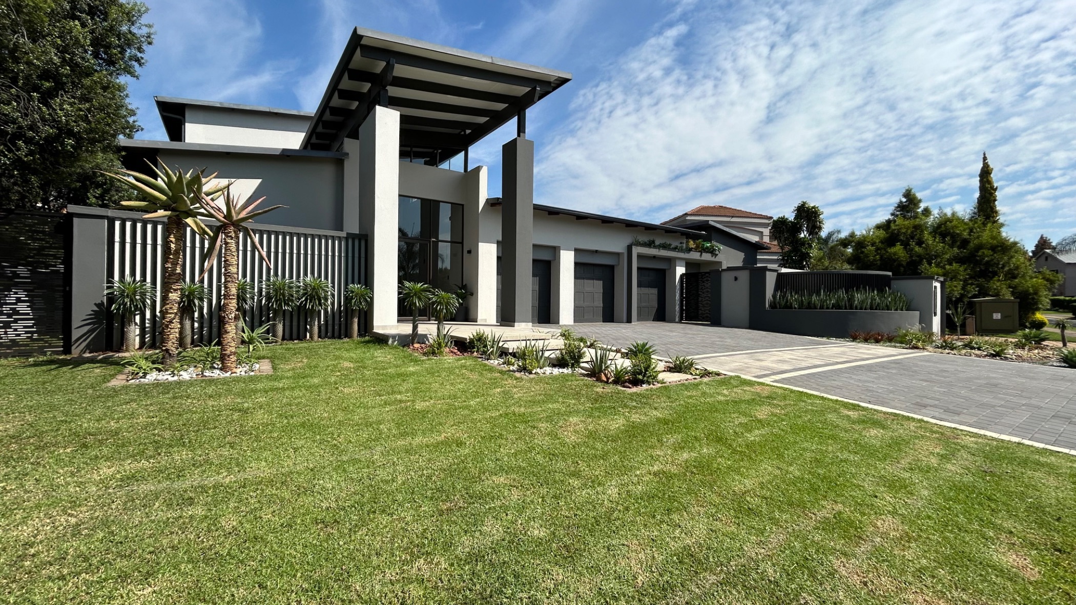 Security estate home for sale in Midstream Estate - CN1736450