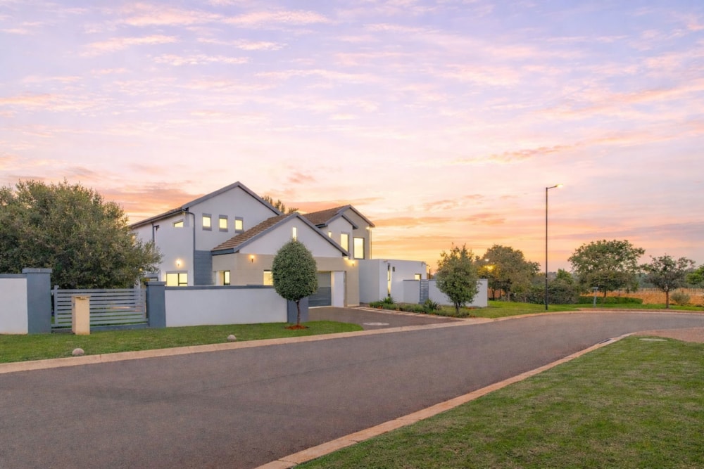 Security estate home for sale in Midstream Estate - CN1735365