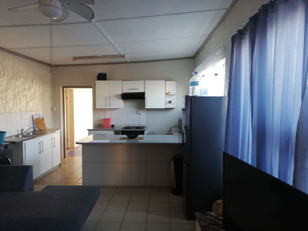 Garden cottage to rent in Gonubie - 1EZ1736542