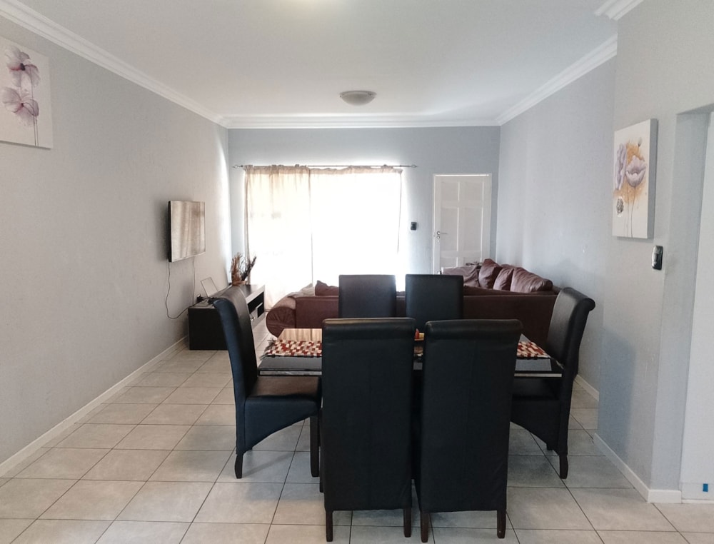 Townhouse for sale in Helderwyk Estate - 1BJ1735833 Townhouse for sale in Helderwyk Estate - 1BJ1735833