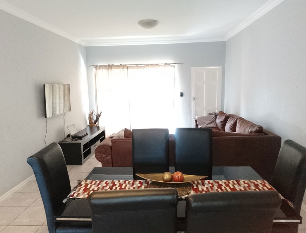 Townhouse for sale in Helderwyk Estate - 1BJ1735833 Townhouse for sale in Helderwyk Estate - 1BJ1735833