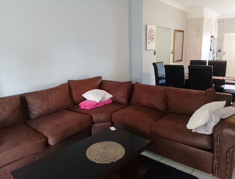 Townhouse for sale in Helderwyk Estate - 1BJ1735833 Townhouse for sale in Helderwyk Estate - 1BJ1735833