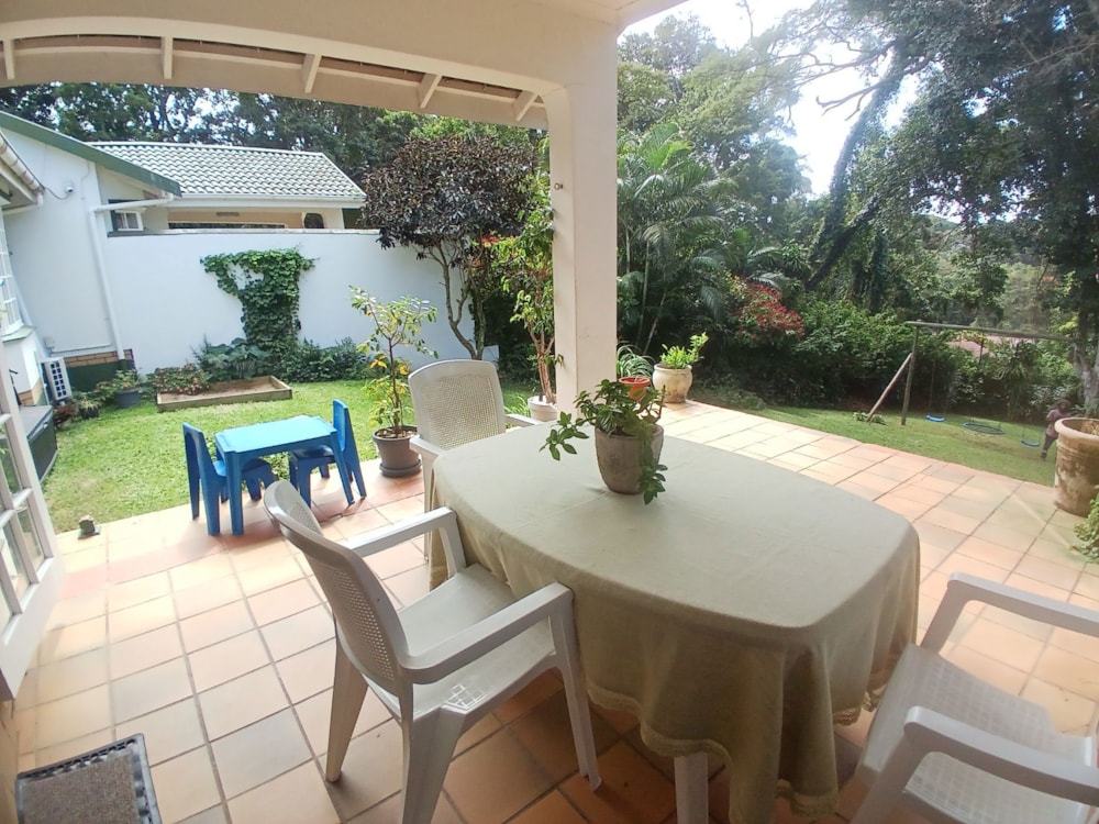 Townhouse for sale in Umtentweni - 1PSH1735774