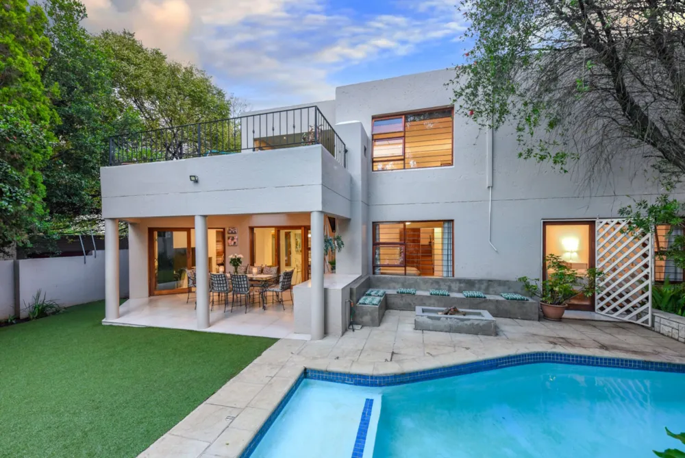 House sold in Paulshof - FW1735958