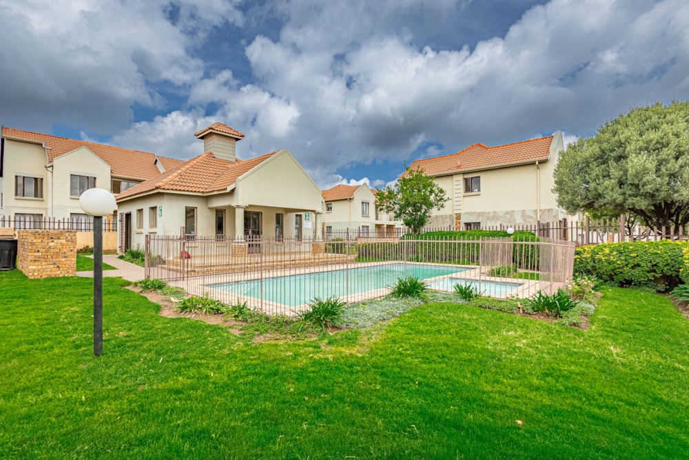 Townhouse for sale in Esther Park - KTP1735884