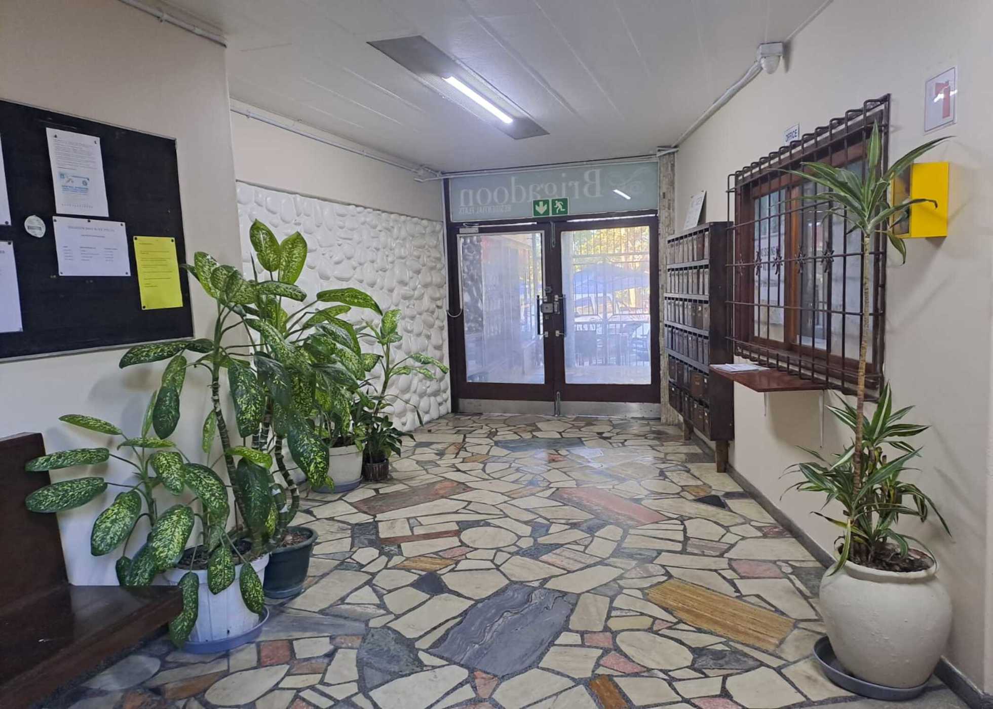 Bachelor apartment to rent in Amanzimtoti - 1WB1738386