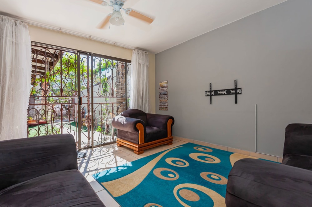 House for sale in Lenasia - 1GV1737031