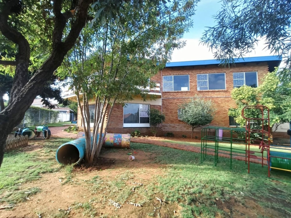 Commercial Building to rent in Langenhovenpark - 1BX1736306 Commercial Building to rent in Langenhovenpark - 1BX1736306