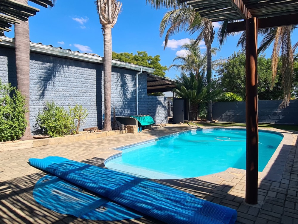 House for sale in Amandelrug, Malmesbury - 1MS1736782