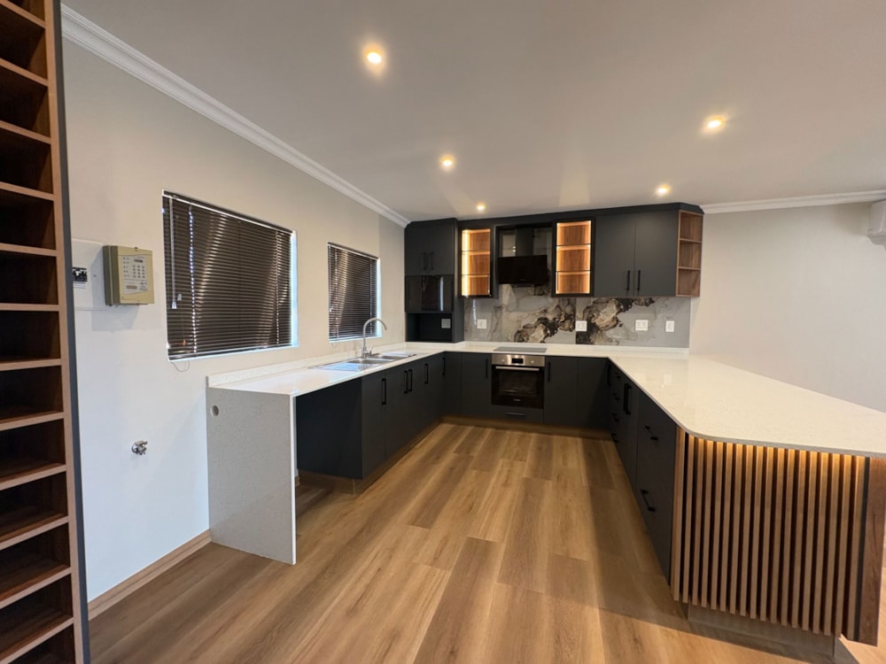 Apartment to rent in Arboretum, Richards Bay - 1RY1737532