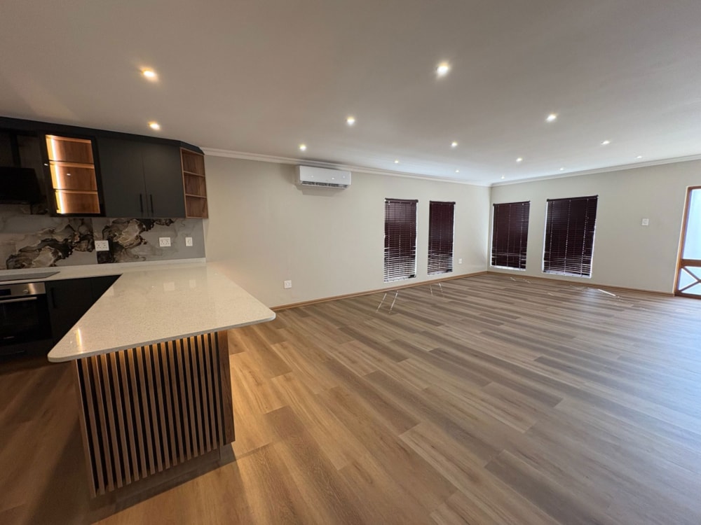 Apartment to rent in Arboretum, Richards Bay - 1RY1737532