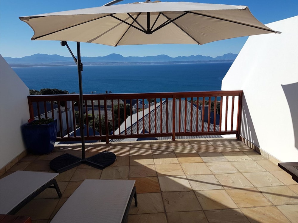 Double-storey house for sale in Mossel Bay Central - 1MB1654833