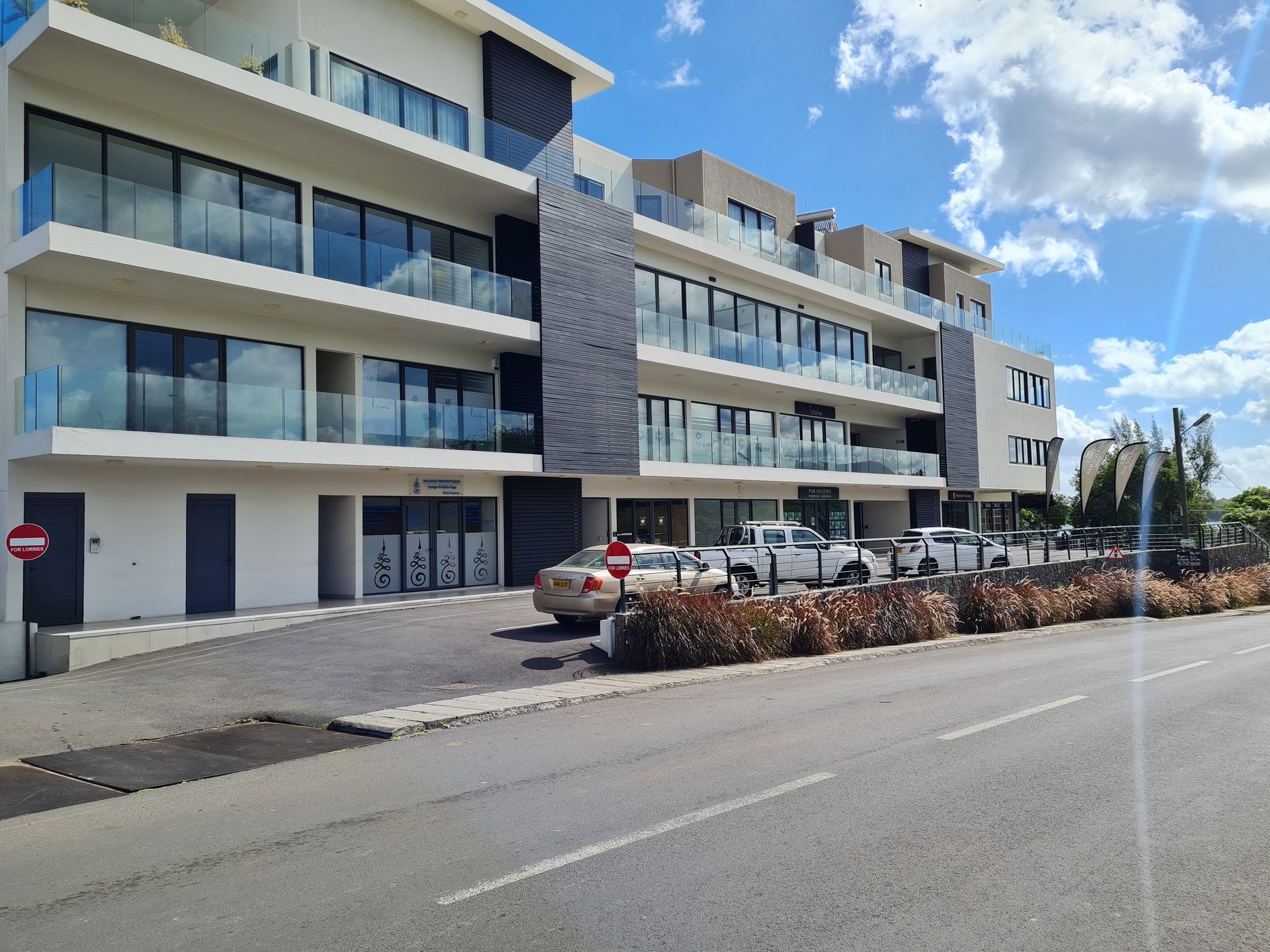 Commercial office for sale in Tamarin, Mauritius - MUR1738074