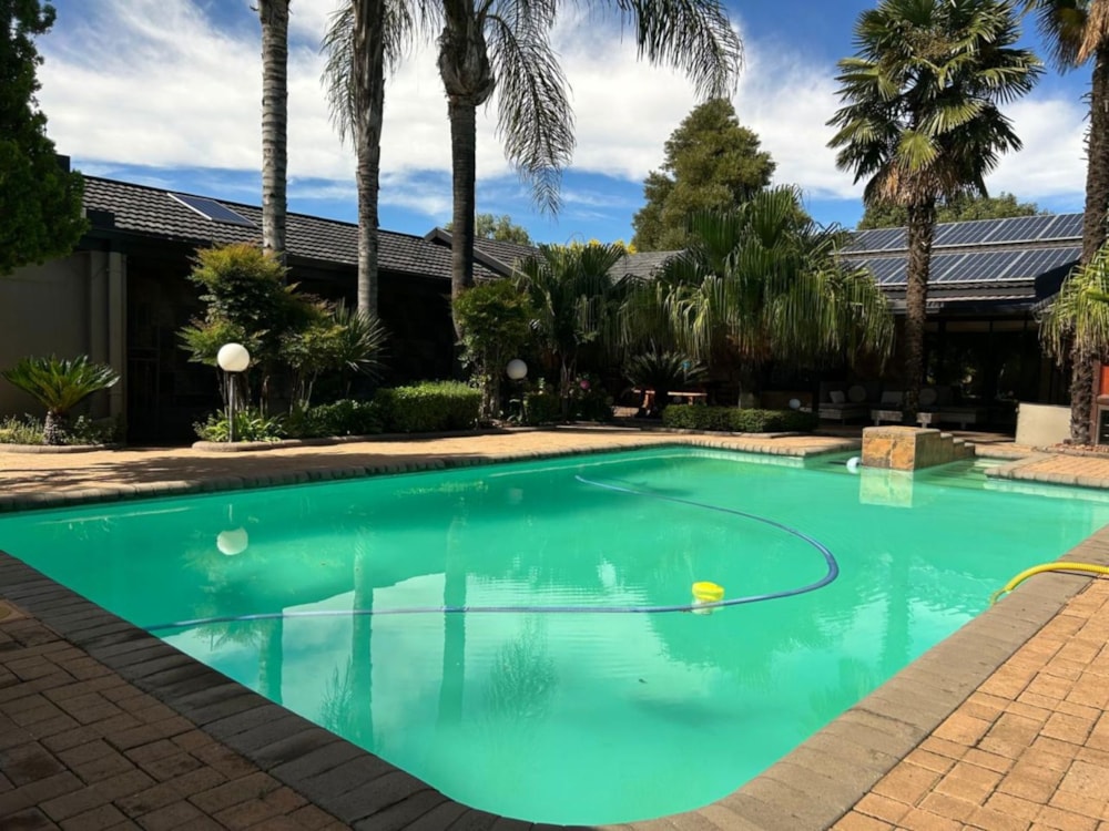 House for sale in Jim Fouche Park - 1WM1735598