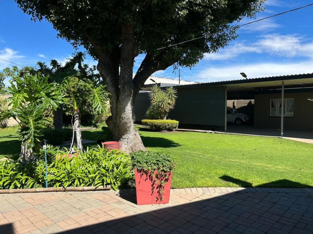 House for sale in Jim Fouche Park - 1WM1735598 House for sale in Jim Fouche Park - 1WM1735598