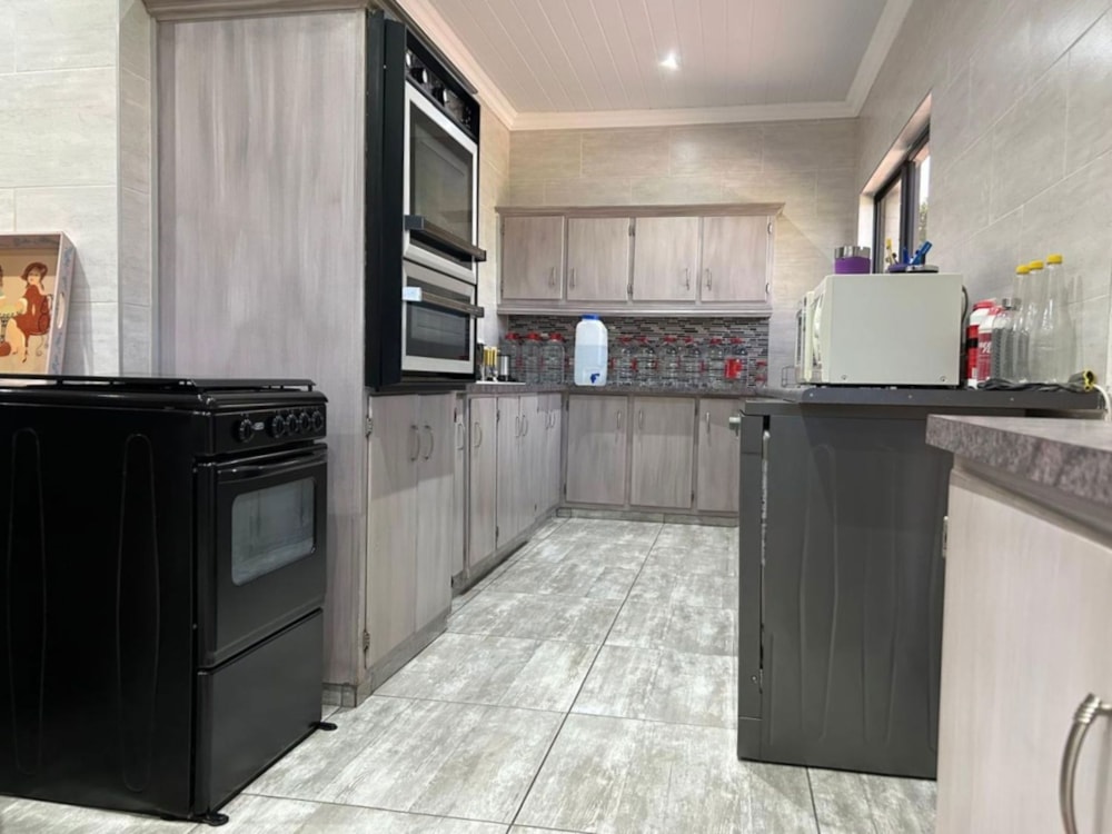 House for sale in Jim Fouche Park - 1WM1735598