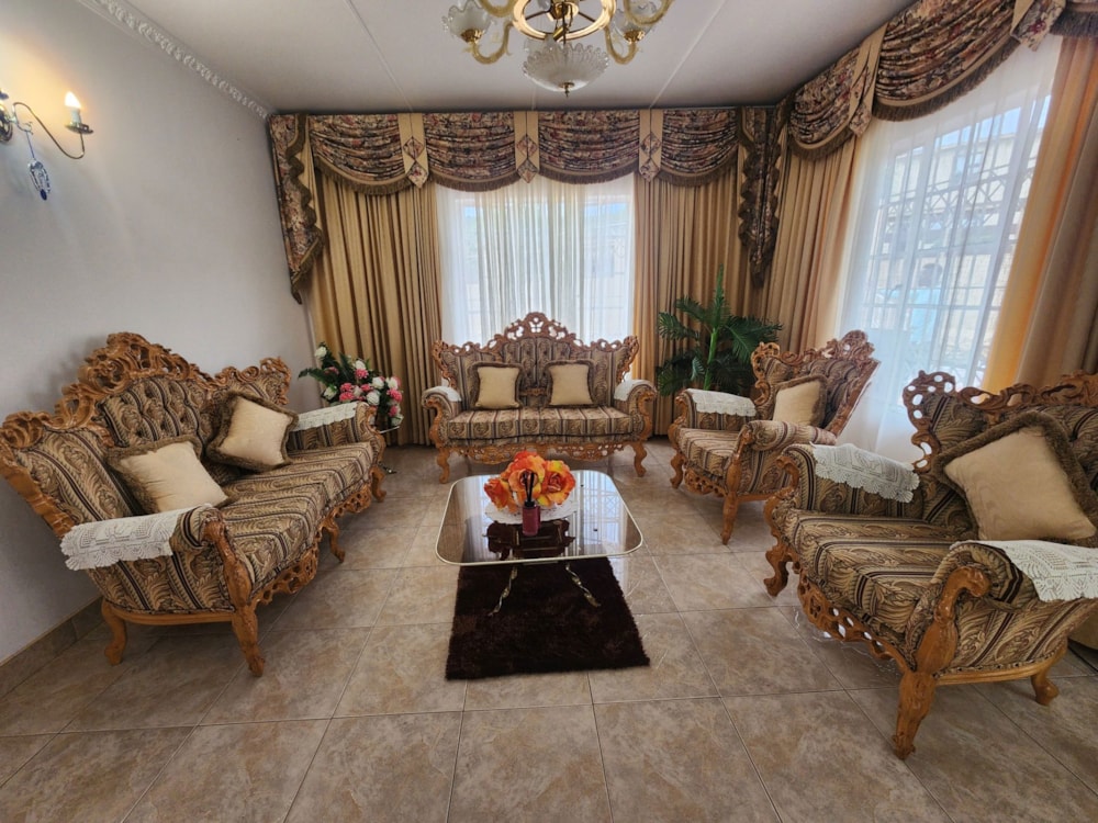 House for sale in Bombay Heights - 1PM1736773