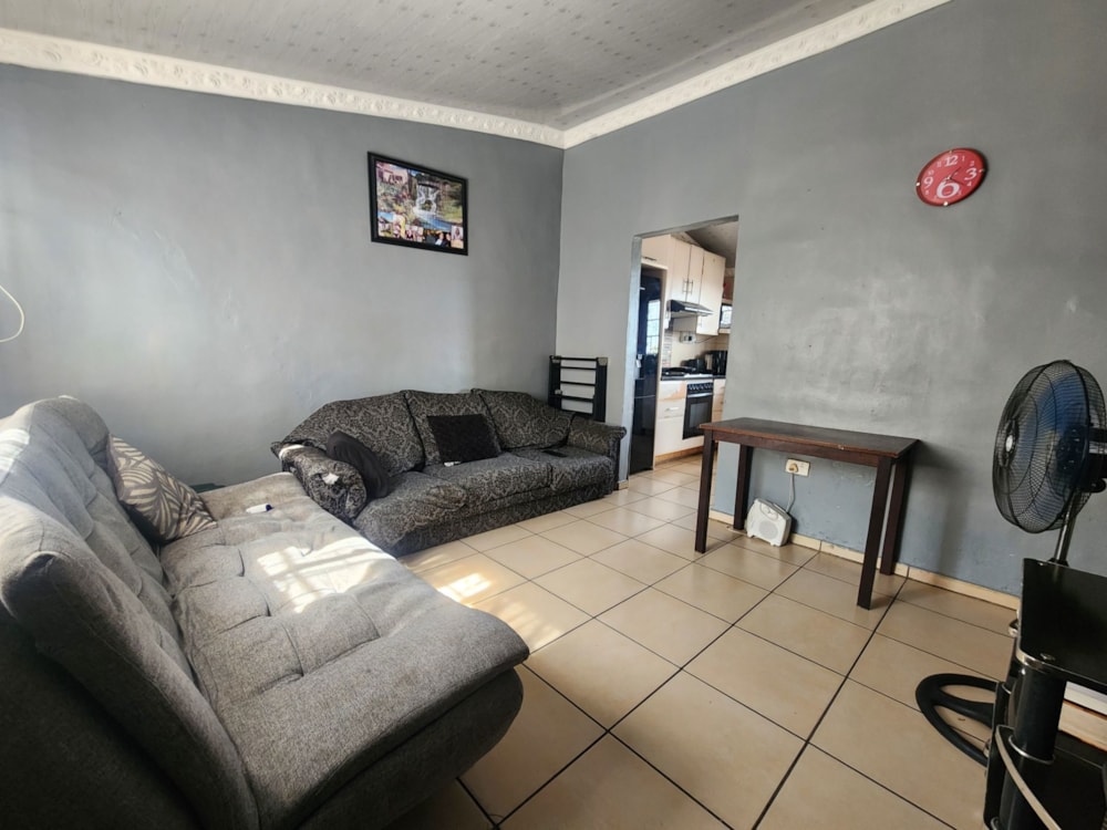 House for sale in Bombay Heights - 1PM1736934