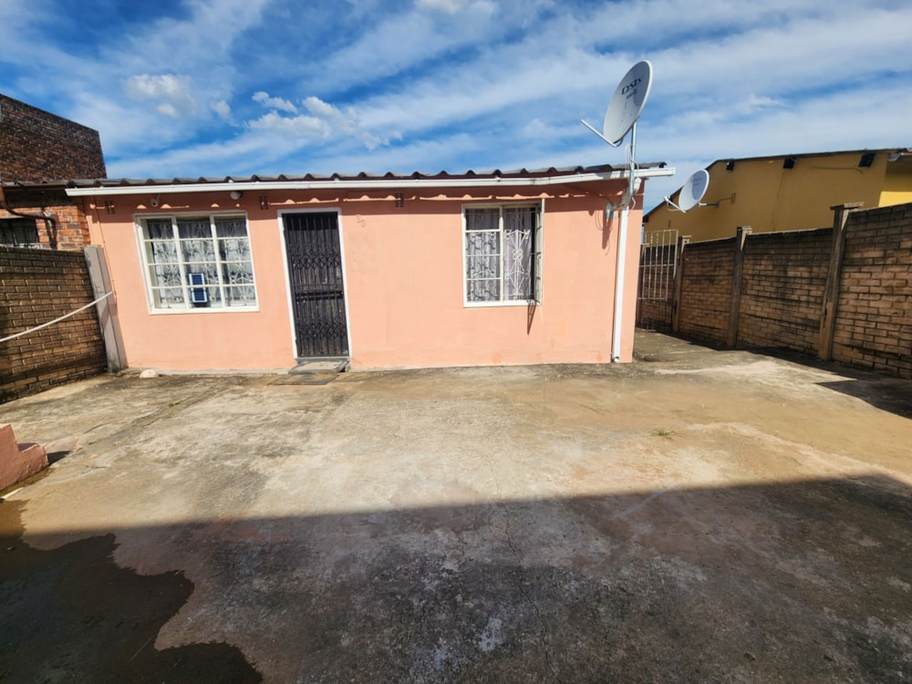 House for sale in Bombay Heights - 1PM1736934