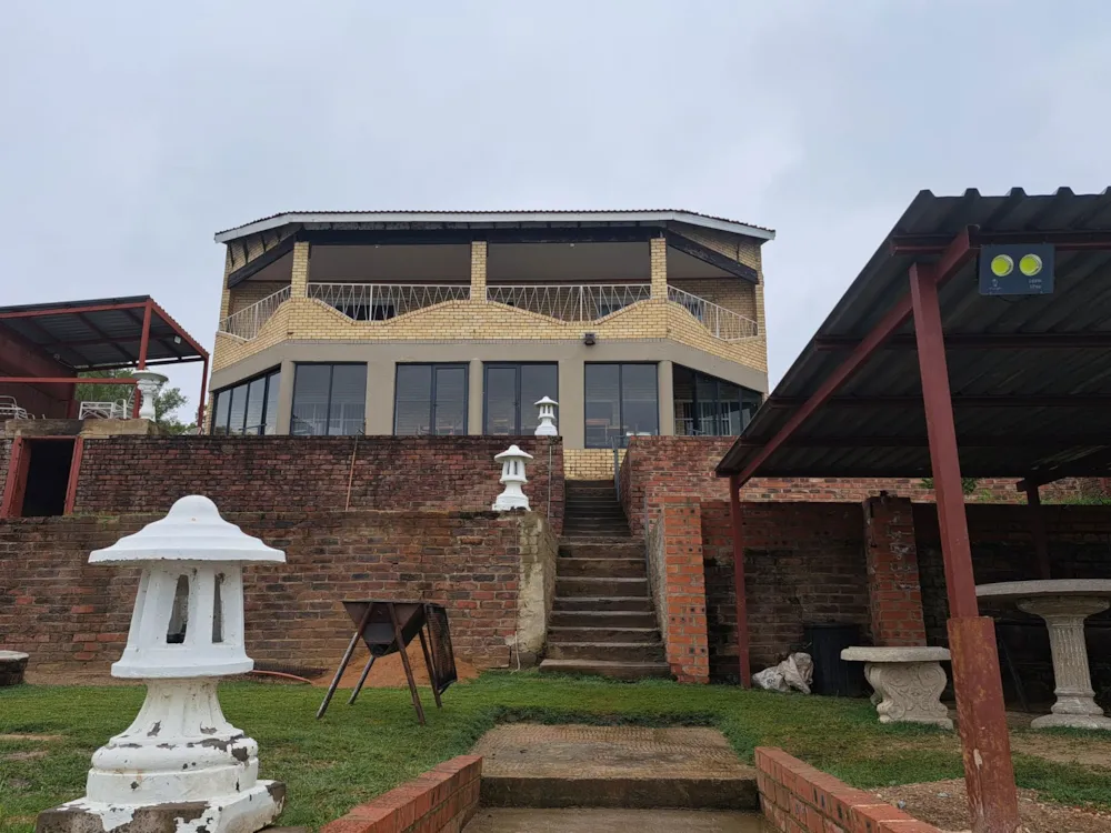 Double-storey house for sale in Bloemhof, North West Province - 1KJ1737978