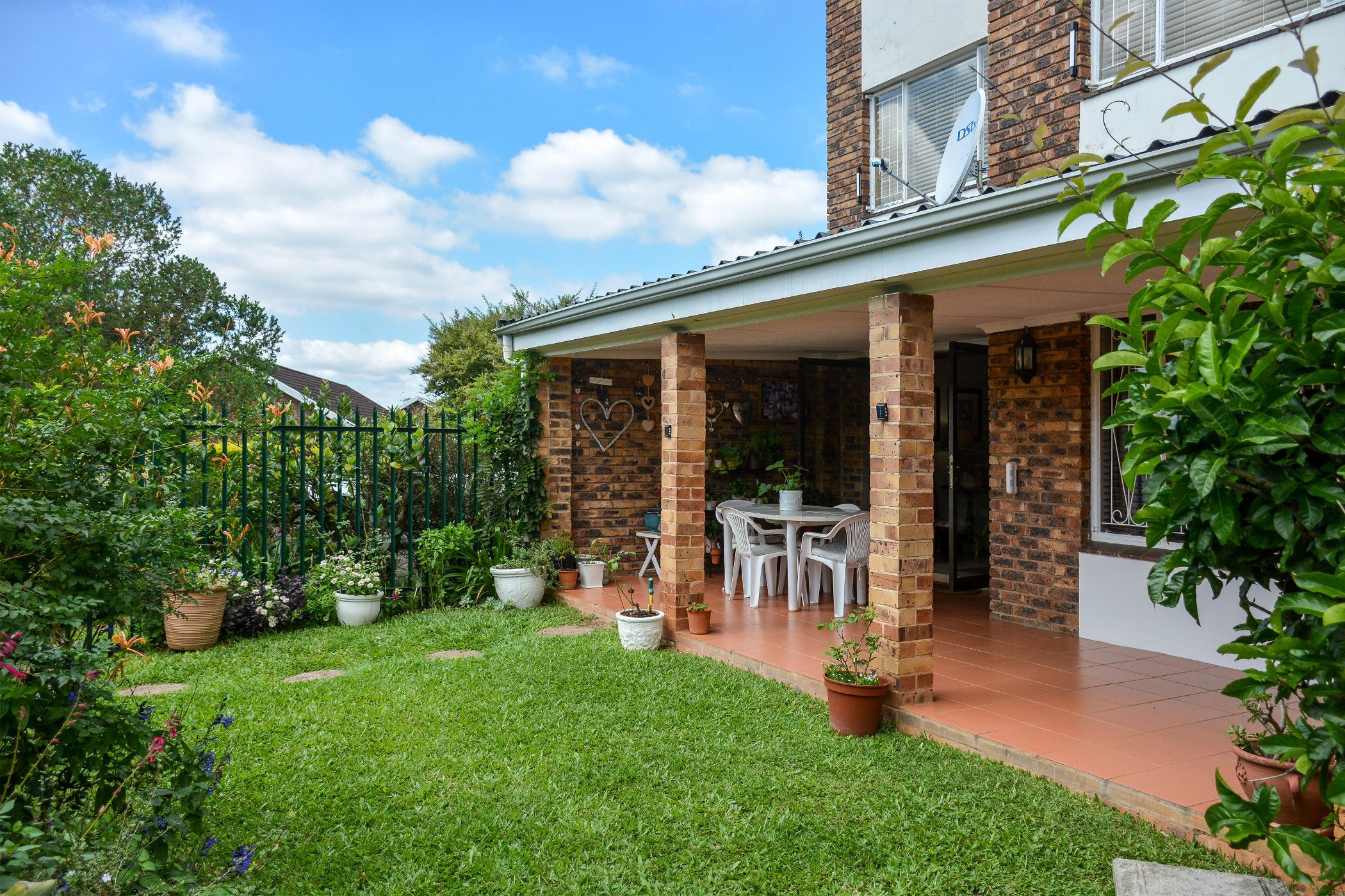 Townhouse for sale in Montrose - 1PM1735951
