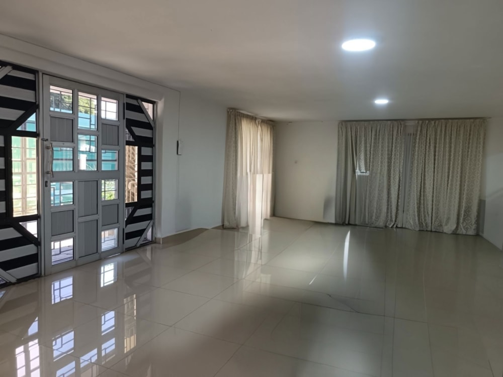 House for sale in Newcastle - 1NW1736481 House for sale in Newcastle - 1NW1736481