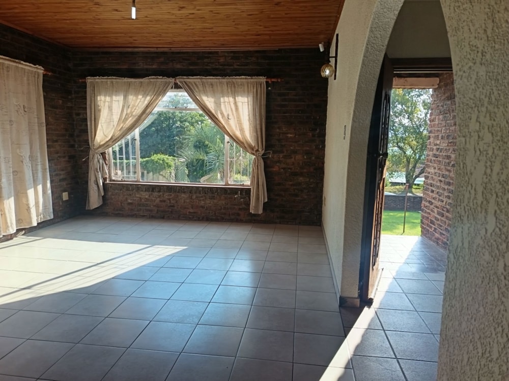 House for sale in Signal Hill, Newcastle - 1NW1736478