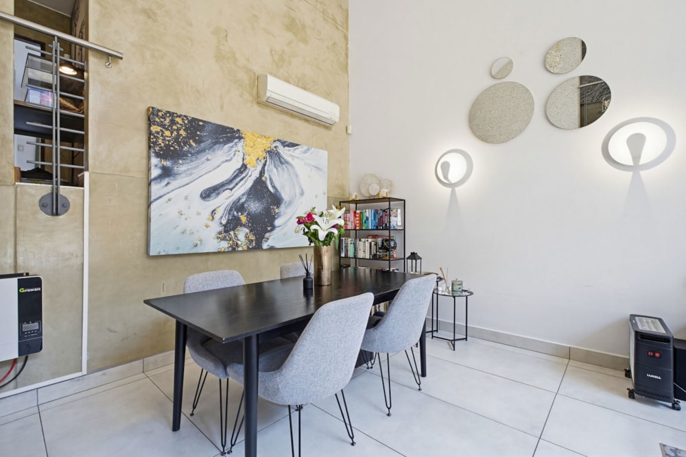 Apartment to rent in Hyde Park, Sandton - JBL1735978