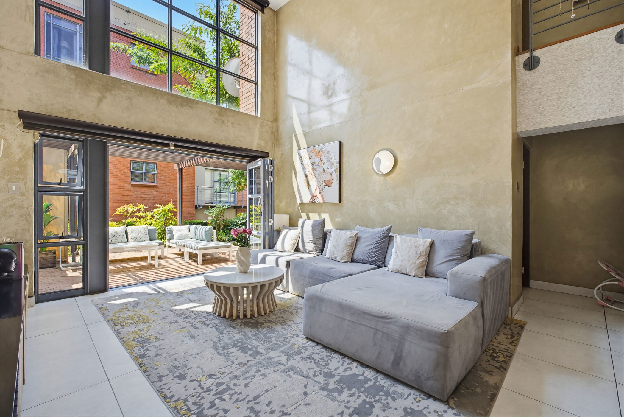 Apartment to rent in Hyde Park, Sandton - JBL1735978