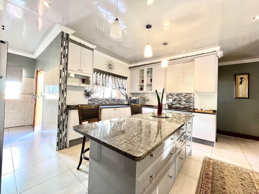 House for sale in Bendor - 1PS1736804