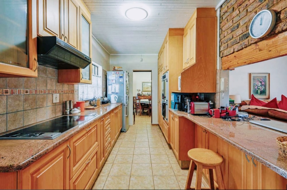 House for sale in Faerie Glen - PT1737342