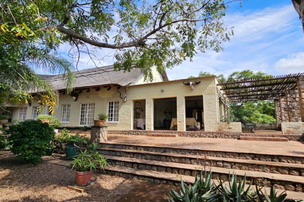 House for sale in Burnside, Bulawayo, Zimbabwe - 3ZB1713394