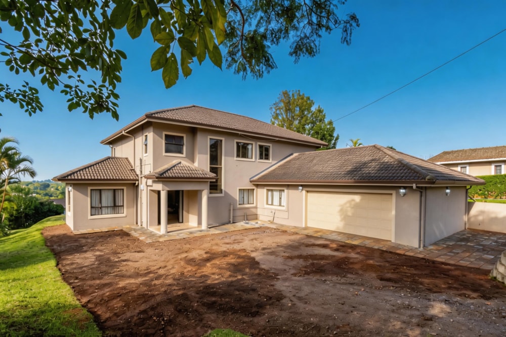 Double-storey house for sale in Forest Hills - 1KF1734600