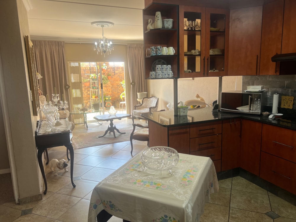 Apartment for sale in Brentwood Park, Benoni - EN1736433