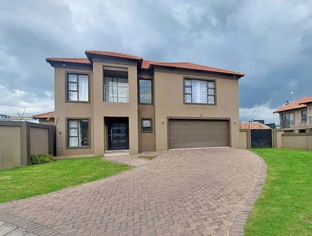 Double-storey house for sale in  Vanderbijlpark SW 5 - 1VT1721414