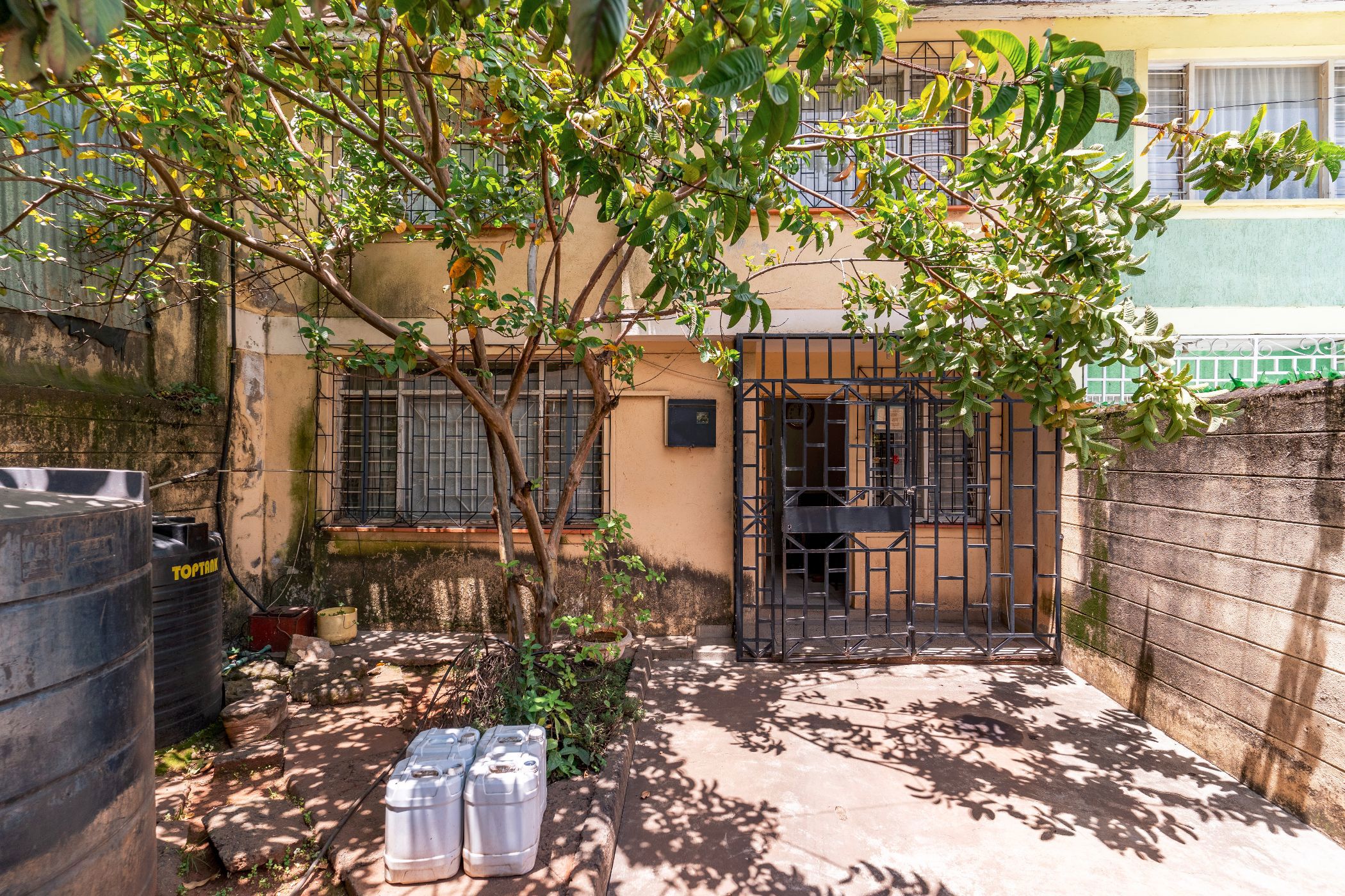 Townhouse for sale in South C, Kenya - 3KE1734400