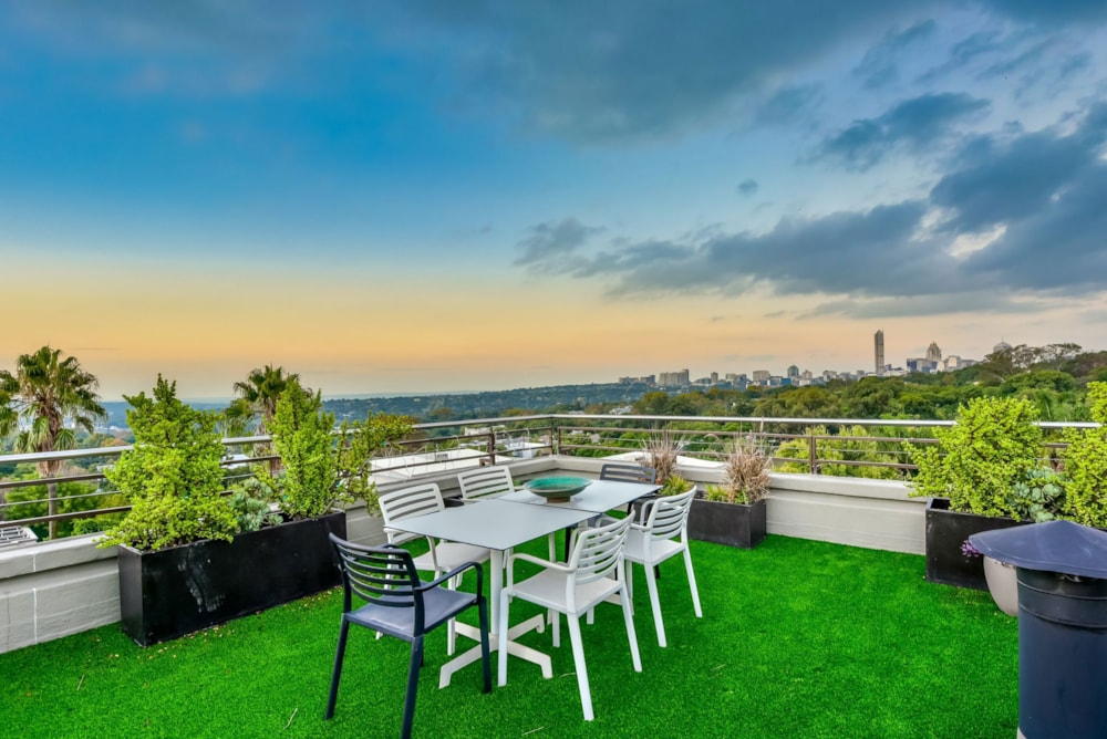 Penthouse apartment for sale in Craighall - HP1737320