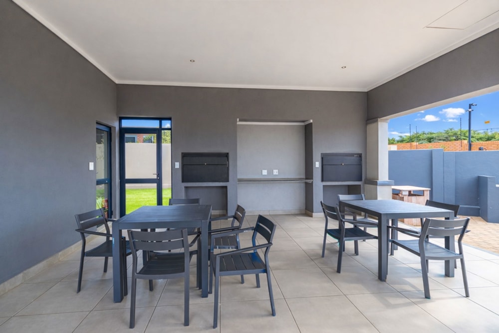 House for sale in Heritage Hill Estates - CN1736292