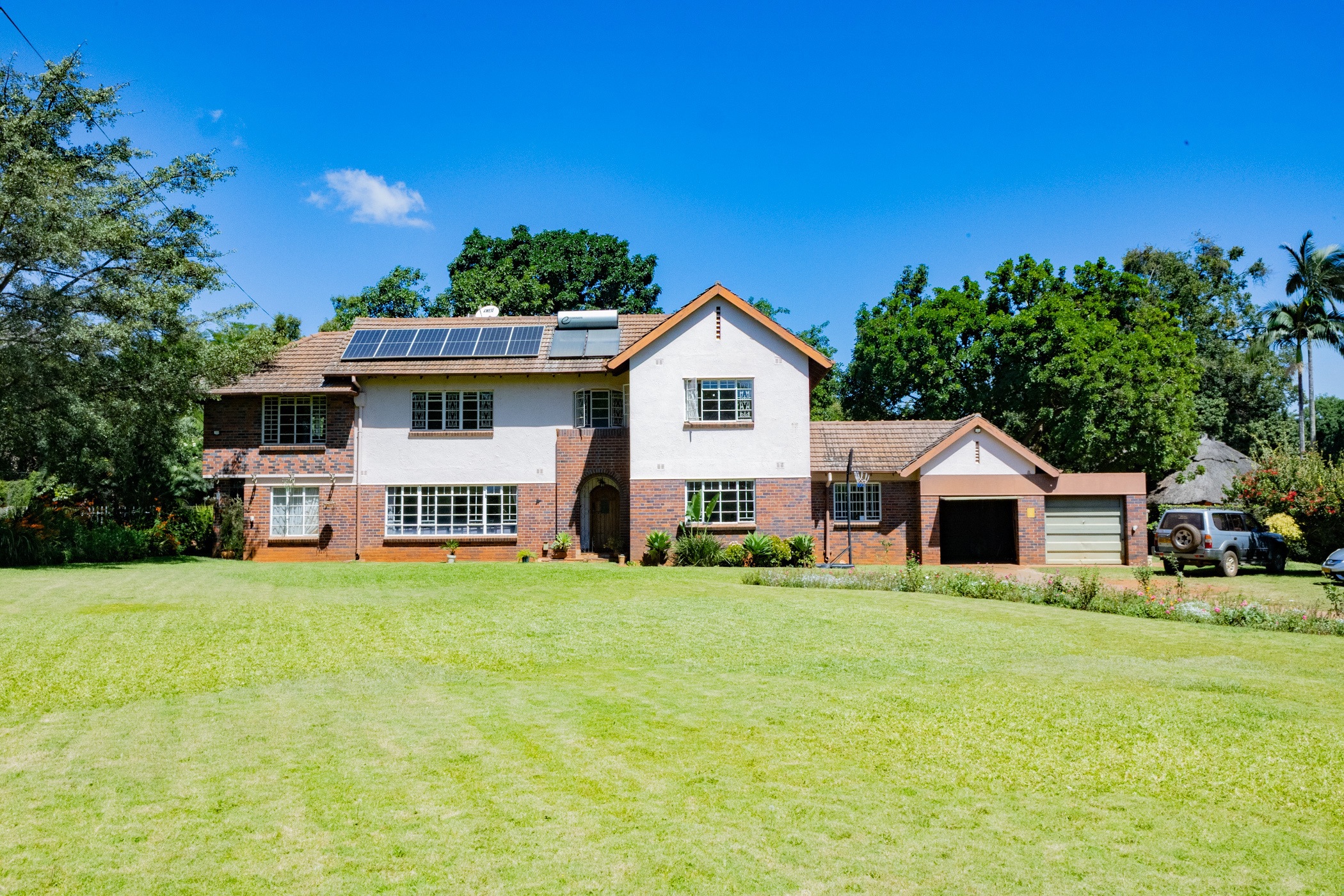 Double-storey house for sale in Alexandra Park, Zimbabwe - 3ZB1737405