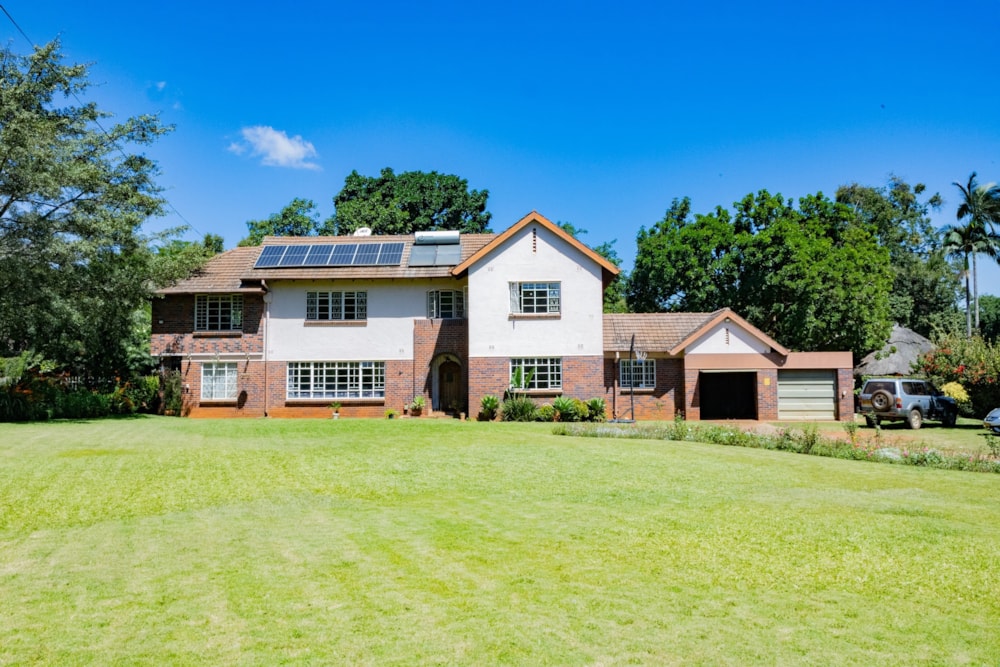 Double-storey house for sale in Alexandra Park, Zimbabwe - 3ZB1737405